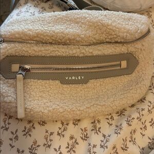 Varley Kensa Sherpa belt bag ,Metallic Buckle, ivory Strap. new,never used
